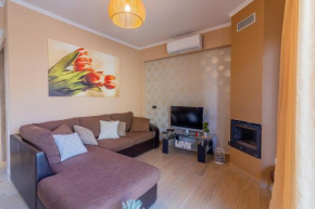 Comfy 2-room sea view apt in Zakynthos town.
